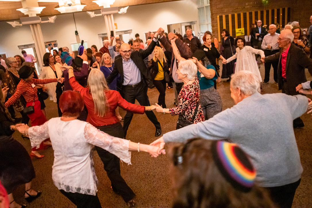 dancing rabbi k